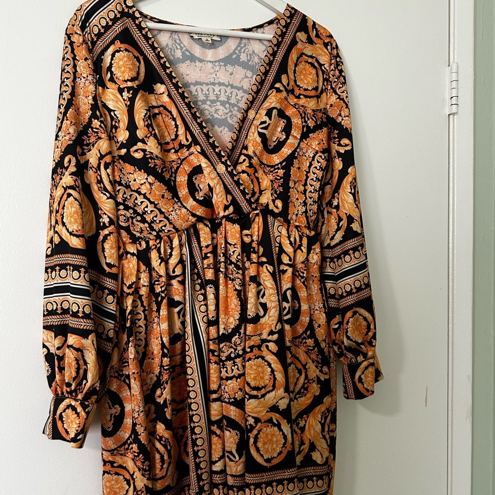 Tea n Cup Vibrant Orange and Black Long Sleeve Dress